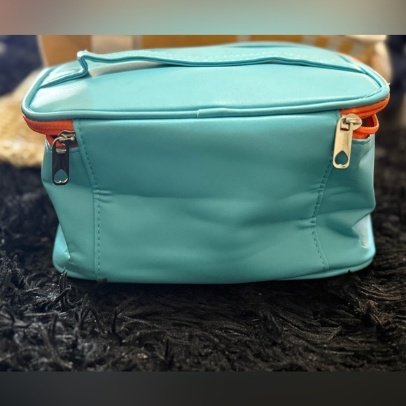 Blue with orange zip closure lunch bag - Picture 4 of 4